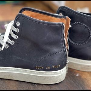 Common project sneakers